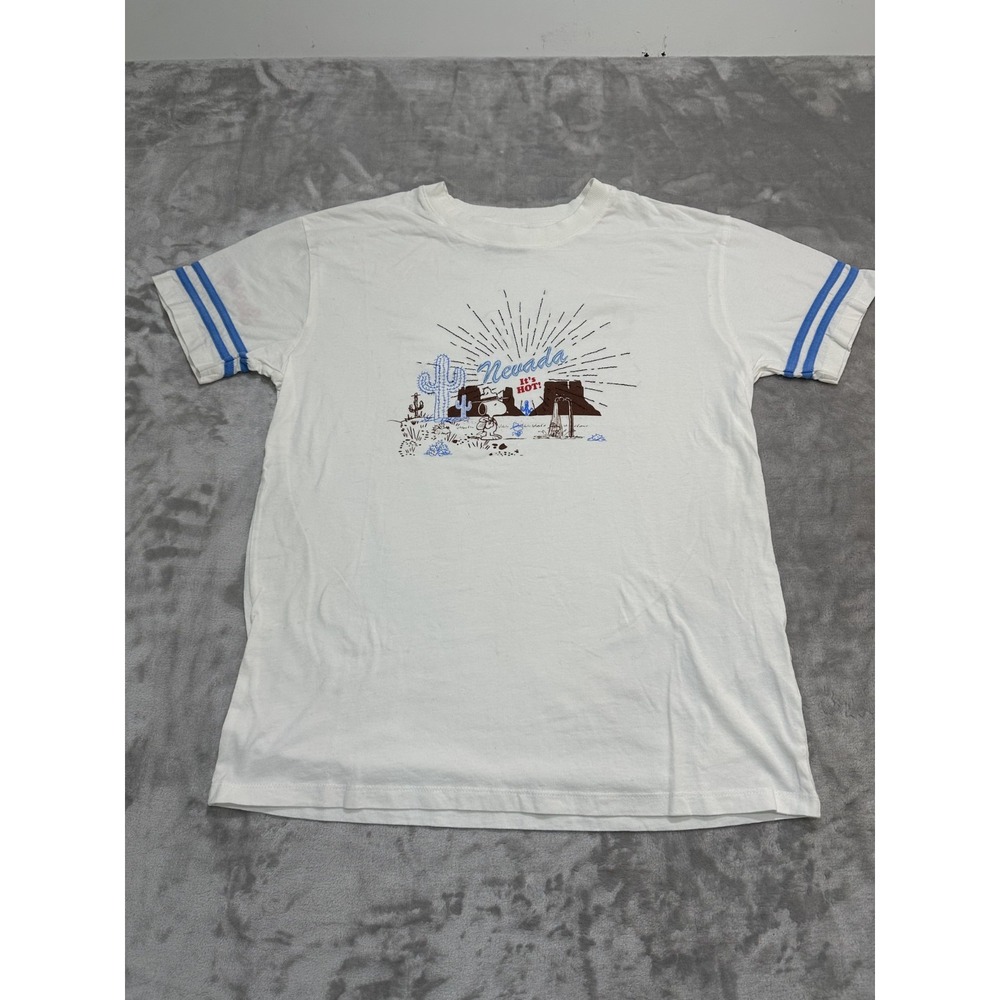 Peanuts T-Shirt Women's Size Small White Snoopy‎ Nevada Embroidered It's Hot EUC